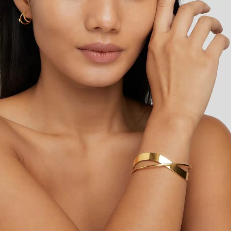 J&D Elegant Bold Design Fashion Statement Jewelry 18K Gold Plated Stainless Steel Cuff Bangle - Image 3