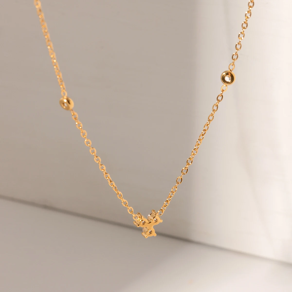 J&D Design 18K Gold Stainless Steel Jewelry Channel Curbic Zircon Triple Pendant Choker Necklace Party