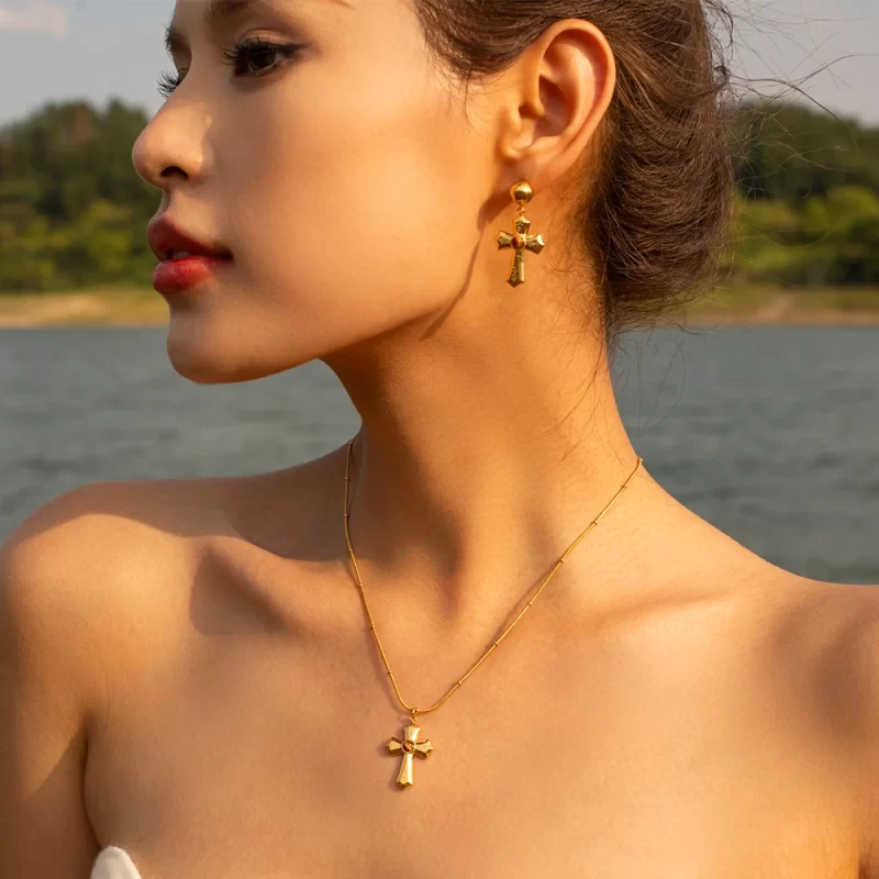 J&D Religious Stainless Steel Necklaces Gold Plated Texture Hammer Tiger's Eye Cross Pendant Necklace - Image 2