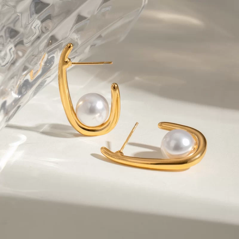18k Gold Stainless Steel Jewelry Imitation Shell Pearl U-Shaped Earrings - Image 3