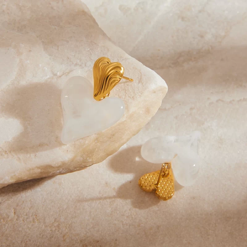 Fashion 18K PVD Gold Plating Summer Conch Texture White Swirl Tortoise Heart Drop Earrings - Image 4