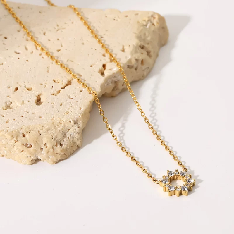 Dainty Zircon Ring Shape Pendant Necklace Stainless Steel 18K Pvd Gold Plated Jewelry Necklace - Image 4