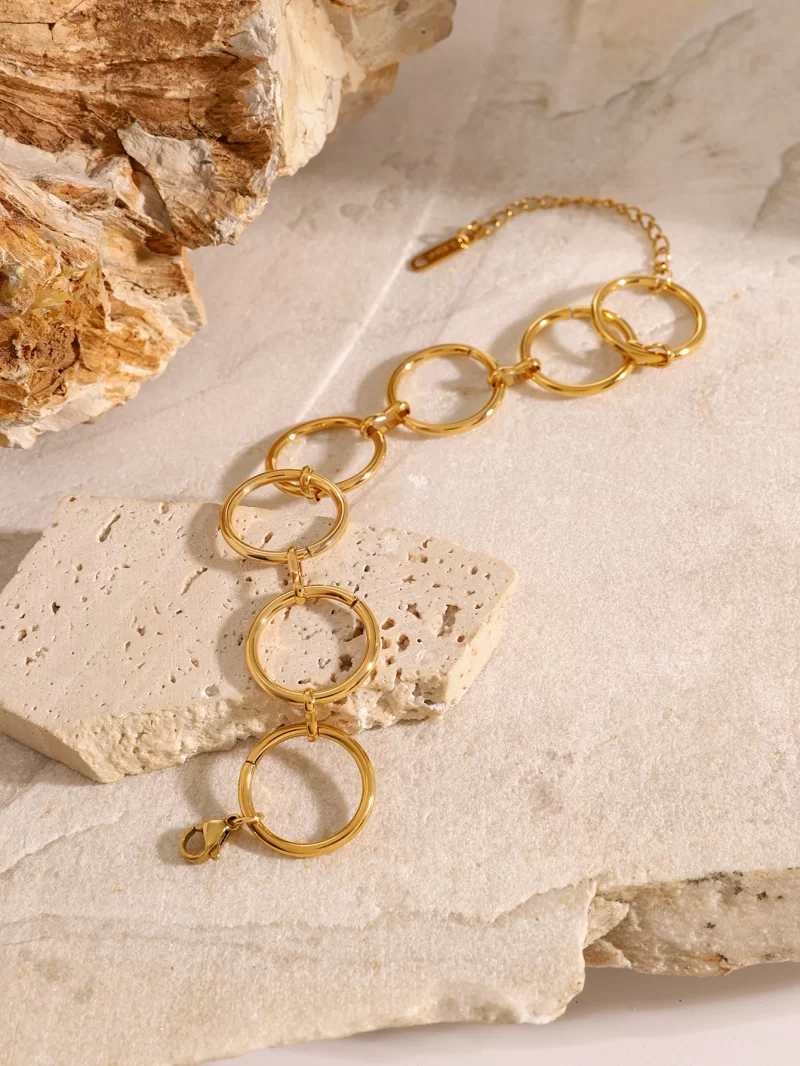 J&D 18k Gold Stainless Steel Geometric Interlocking Circle Bracelet 16.5+5cm Elegant Fashion Accessory - Image 3