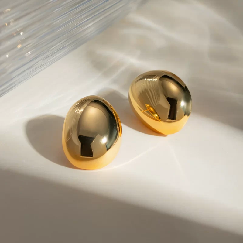 Hypoallergenic 18k Gold Stainless Steel Oval Hoop Earrings Polished Finish Everyday Wear for Women - Image 3