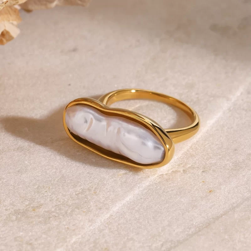 J&D 18k Gold Stainless Steel Irregular Baroque Resin Pearl Ring Elegant Vintage Style Size 7 - Image 4