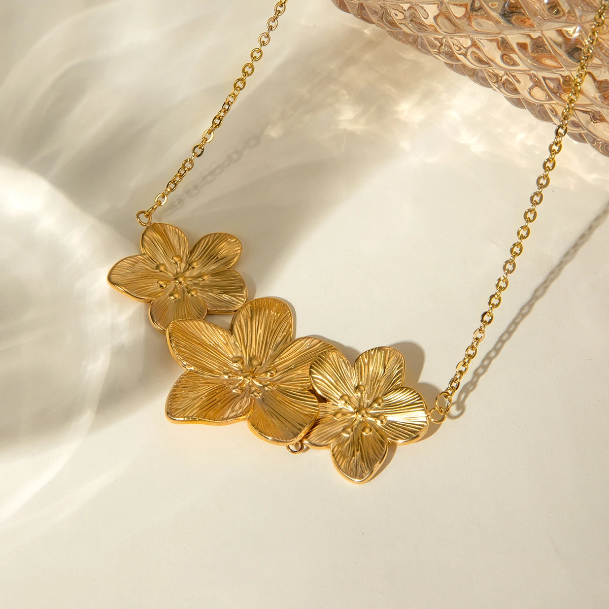 J&D Delicate Jewelry Stainless Steel 18K Gold Plated Necklaces Three Flowers Necklace for Women