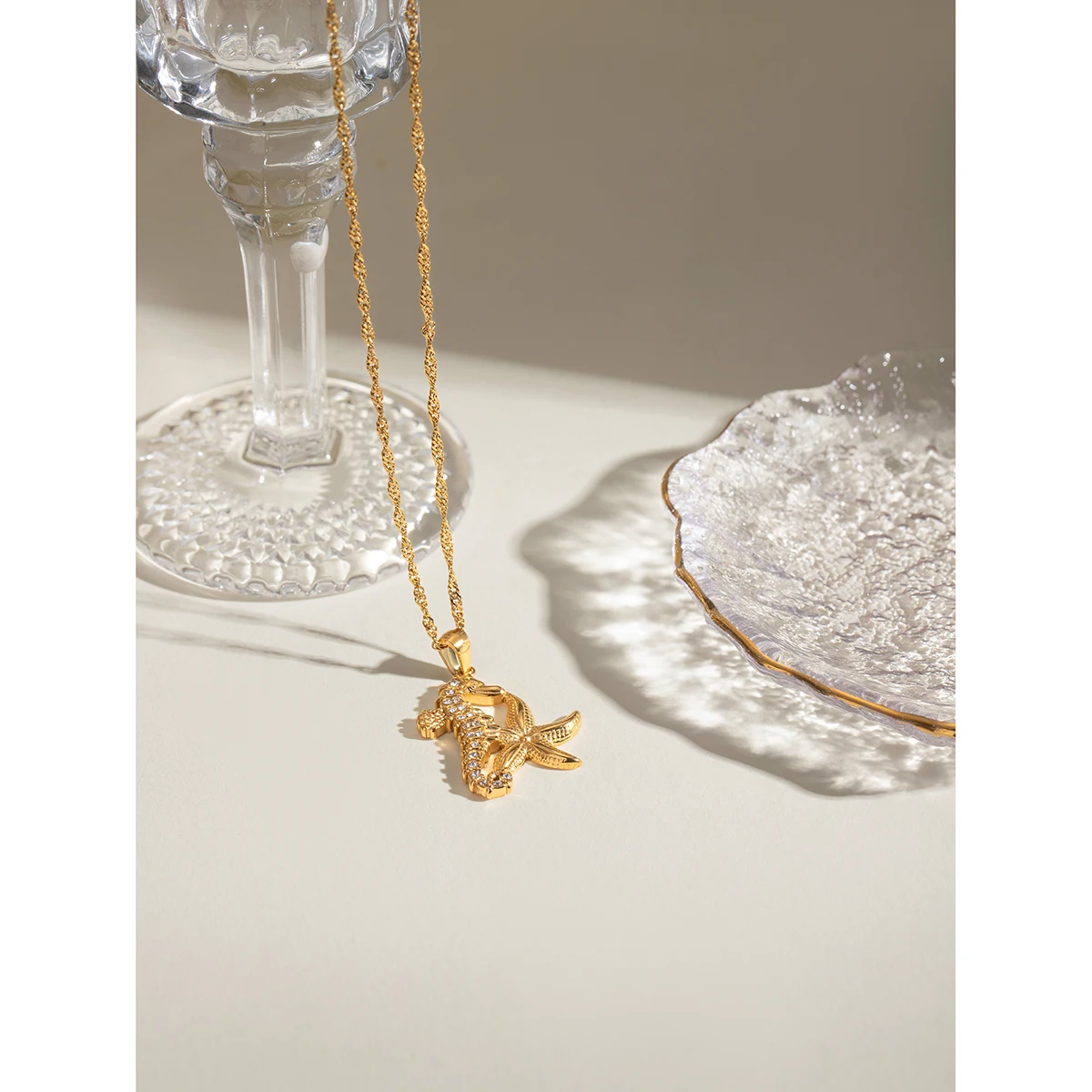 J&D 18k Gold Stainless Steel White Zircon Seahorse Starfish Pendant Ocean Necklace 45+5cm