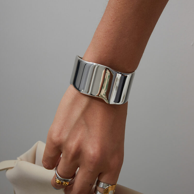 J&D High Polished Mirror Pure Smooth Surface Stainless Steel Wave Edge Cuff Silver Bangle - Image 5