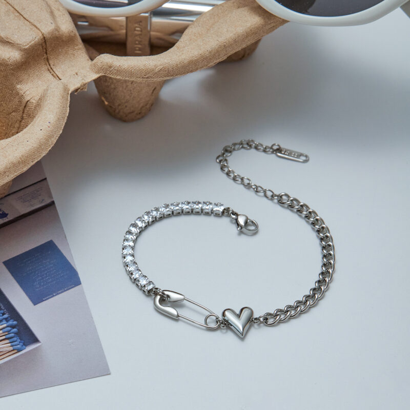 Stainless Steel Paperclip Chain Bracelet with Heart & Zirconia - Image 2