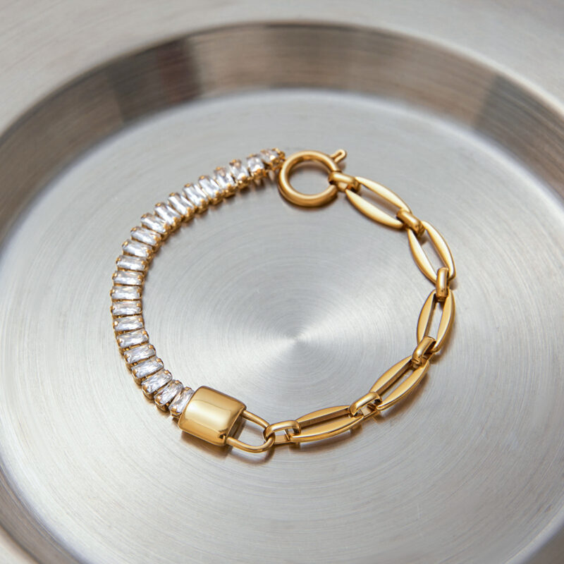 J&D 18K Gold Plate Stainless Steel Bracelet Trendy Sweet Romance Pink Heart Zircon Lockable Bracelets - Image 3