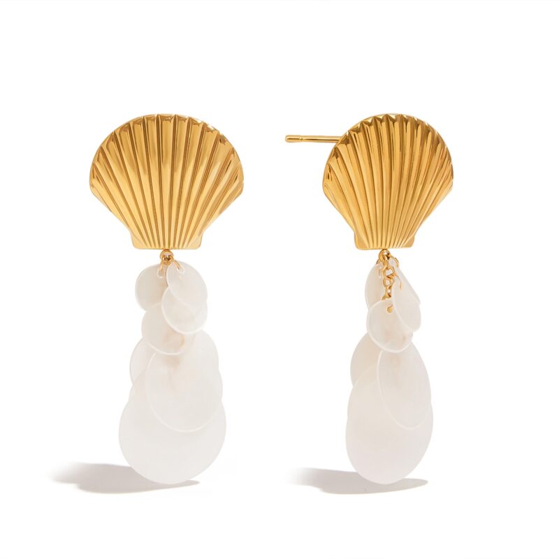 J&D Trendy 18K Gold Plated Stainless Steel Bohemian Shell Tassel Drop Earrings Ocean-Inspired Vacation Jewelry for Women