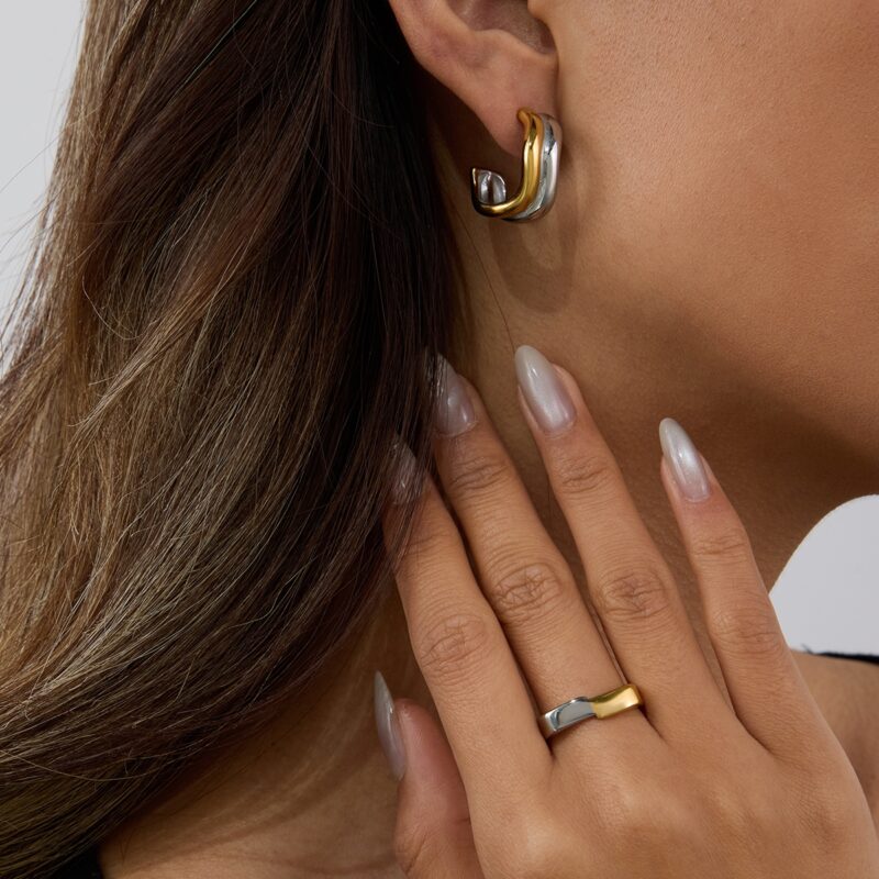 J&D 18K Gold Plate Stainless Steel Rings Modern Minimalist Gold and Silver Color Matching Square Ring - Image 6
