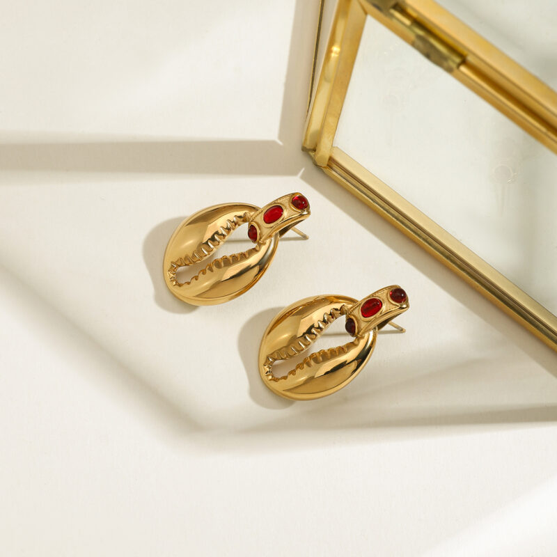 JD Exclusive Women's 18K Gold Stainless Steel Cat Eye Shell Red Earrings Pair - Image 4