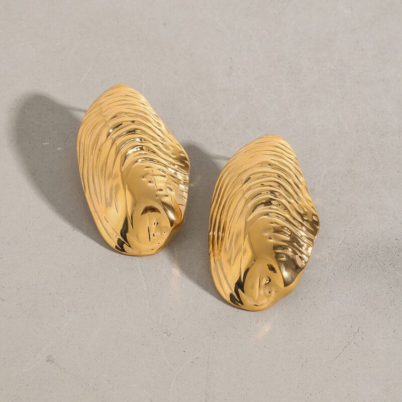 Women's Modern Minimalist 18K Gold Stainless Steel Shell Shape Hoop Earrings Pair - Image 2