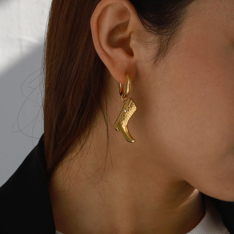 18K Gold Diamond Star Boot Drop Earrings Pair - Image 3