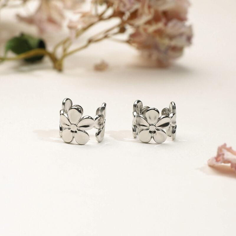 Sweet Romantic Stainless Steel Flower Clip-On Earrings for Women - Elegant Floral Ear Jewelry Pair - Image 3