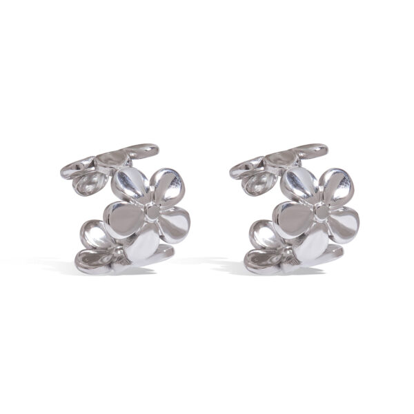 Sweet Romantic Stainless Steel Flower Clip-On Earrings for Women - Elegant Floral Ear Jewelry Pair