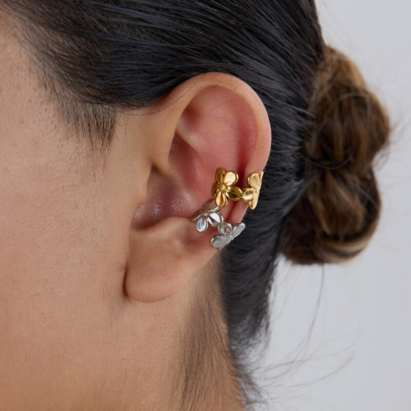 Sweet Romantic Stainless Steel Flower Clip-On Earrings for Women - Elegant Floral Ear Jewelry Pair - Image 5