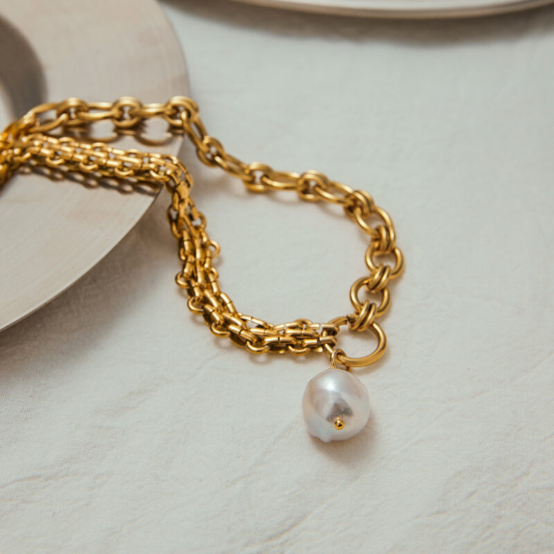 J&D Elegant 18K Gold Stainless Steel Strap Spliced O-shaped Chain Freshwater Pearl Pendant Necklaces - Image 3