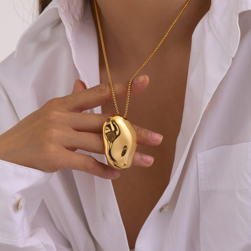 J&D Ins Popular 18k Gold Plated Necklace Stainless Steel Irregular Concave Hammer Big Pendant Necklace - Image 4