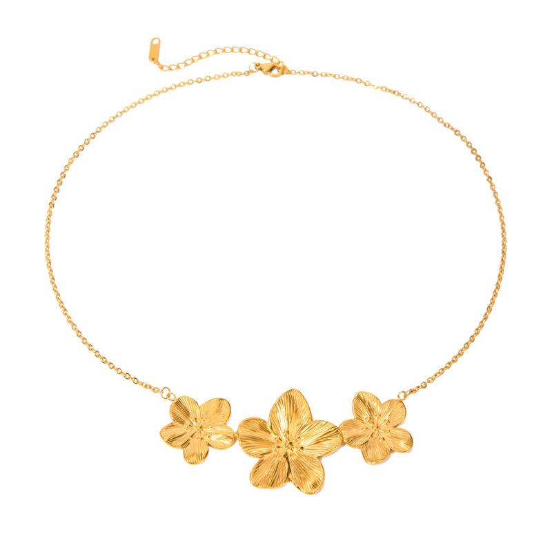 J&D Delicate Jewelry Stainless Steel 18K Gold Plated Necklaces Three Flowers Necklace for Women