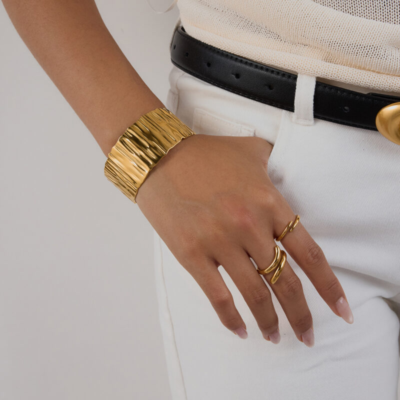 18K Gold Stainless Steel Minimalist Ring - Sleek Open Band for Women - Image 4