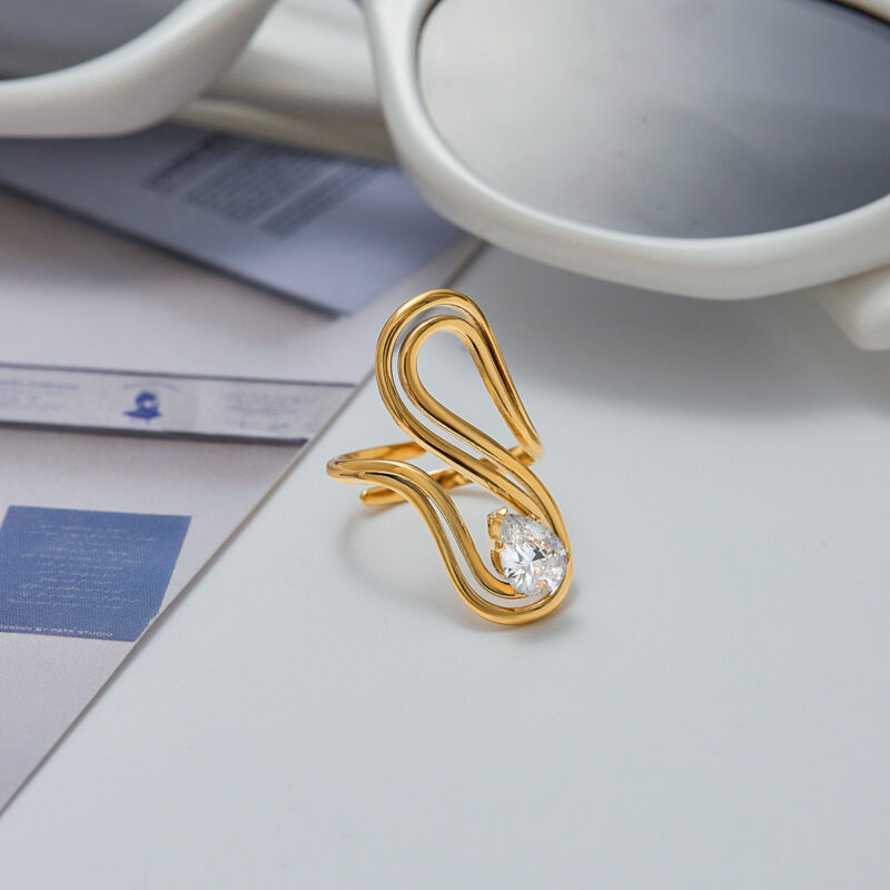 Modern Minimalist Women's 18K Gold Double Hollow S-Shape Zircon Geometric Ring - Image 4
