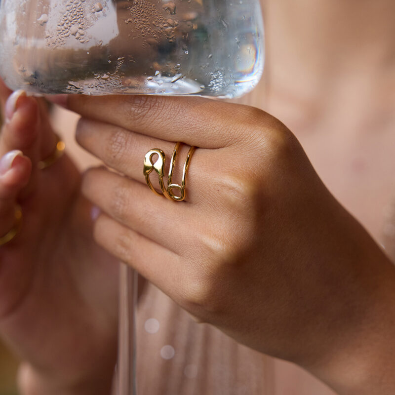 Minimalist Women's 18K Gold Paperclip Hollow Adjustable Ring - Image 4