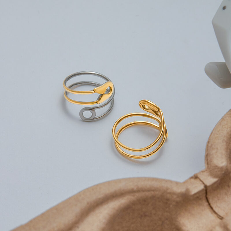 Minimalist Women's 18K Gold Two-Tone Paperclip Hollow Adjustable Ring - Image 4