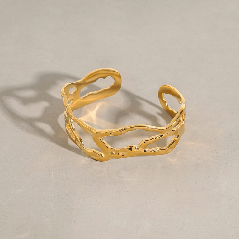Unique Design Women's 18K Gold Stainless Steel Hammered Wave Open Bangle - Image 2