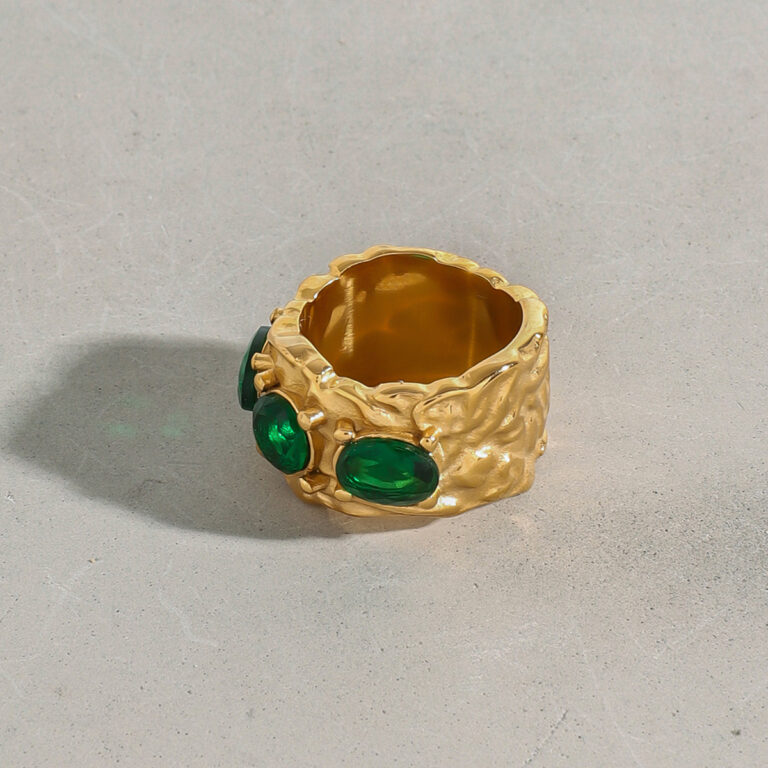 18K Gold Stainless Steel Green Glass Hammered Oval Ring - Image 3