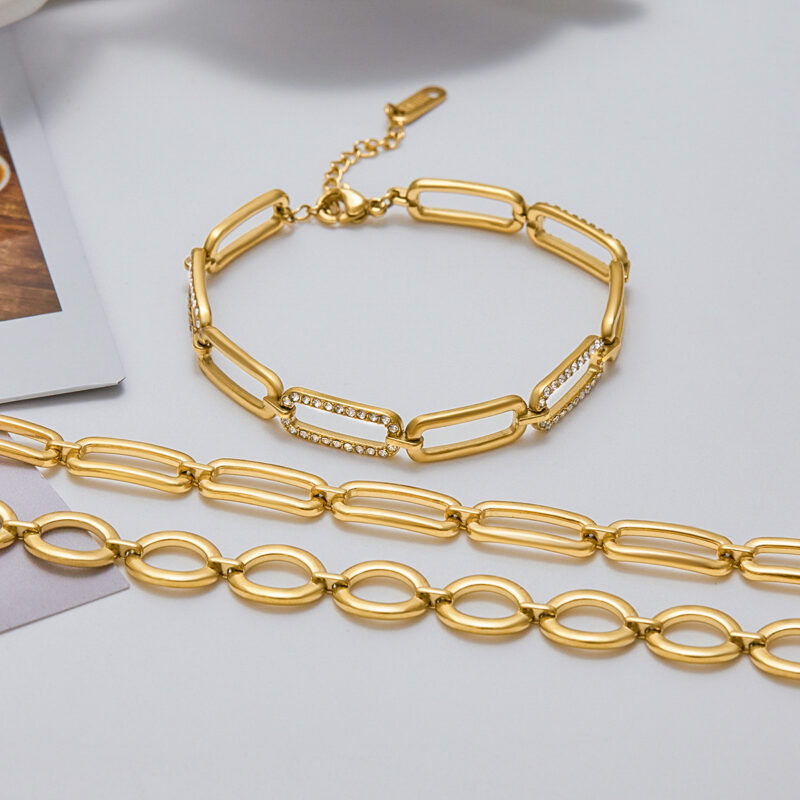 18K Gold Paperclip Bracelet White Crystal Tennis Chain - Image 3