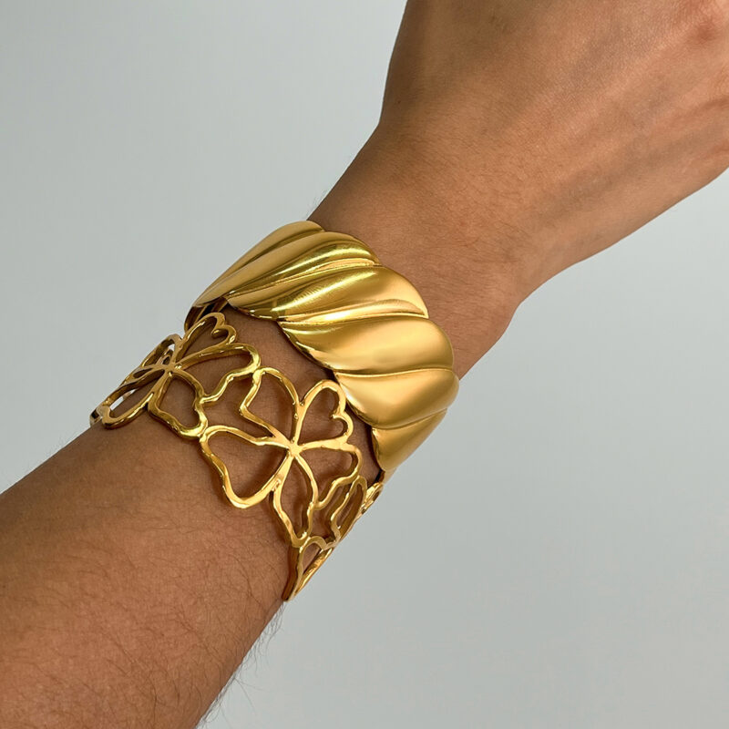 18K Gold Wave Bangle Smooth Open Cuff Minimalist Style - Image 5