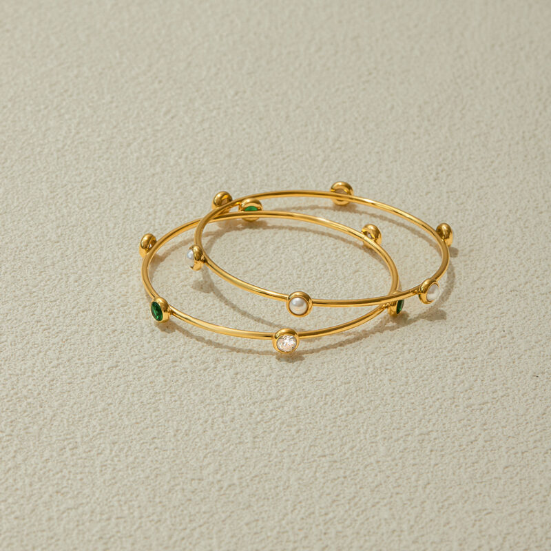 18K Gold Pearl Bangle High Shine Round Classic Design - Image 3