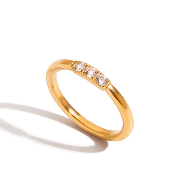 18K Gold Ring Square White Zircon Simple Elegant Design