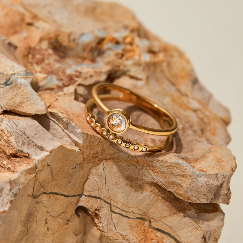 18K Gold Ring White Zircon Double Layer Cutout Band - Image 3