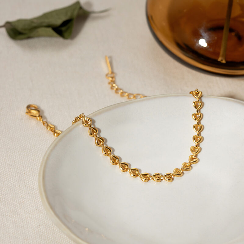 18K Gold Stainless Steel Hollow Heart Woven Chain Bracelet - Image 3