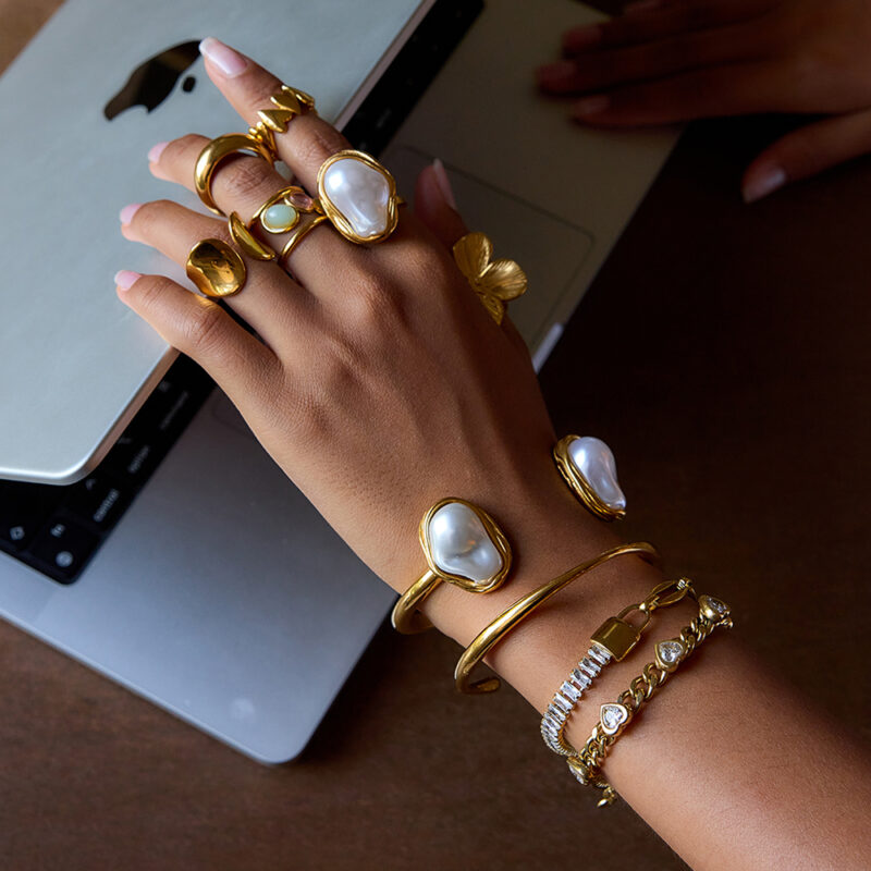 Irregular Resin Pearl Open Cuff Bracelet - Image 3