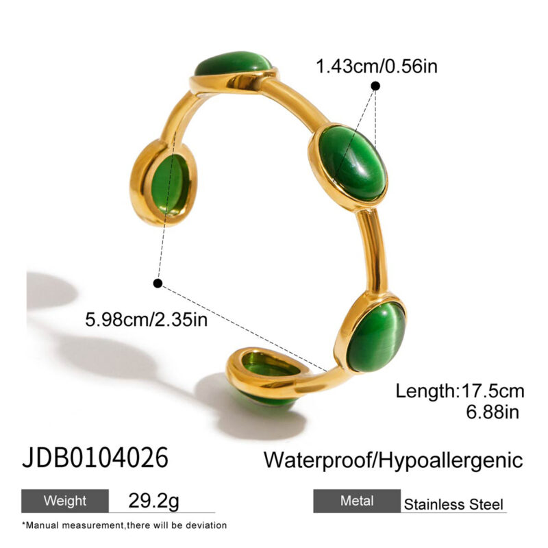 18K Gold Cuff Bracelet with Green Oval Gemstone - Image 5