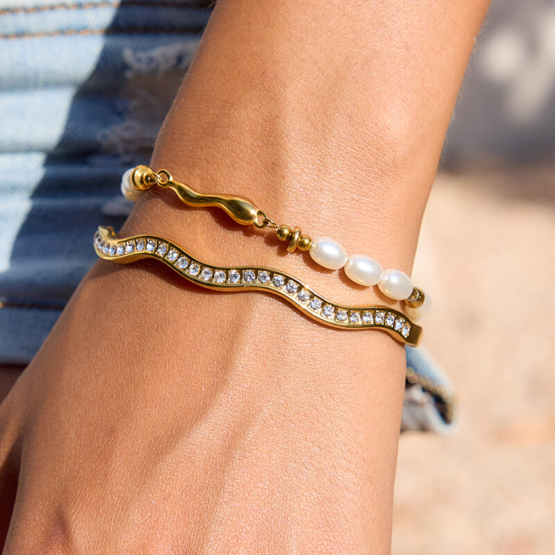 Classic Gold Tone Wave White Rhinestone Open Bangle - Image 3