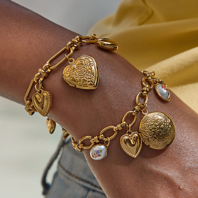 Romantic Gold Acrylic Pearl Angel Heart Locket Bracelet - Image 2