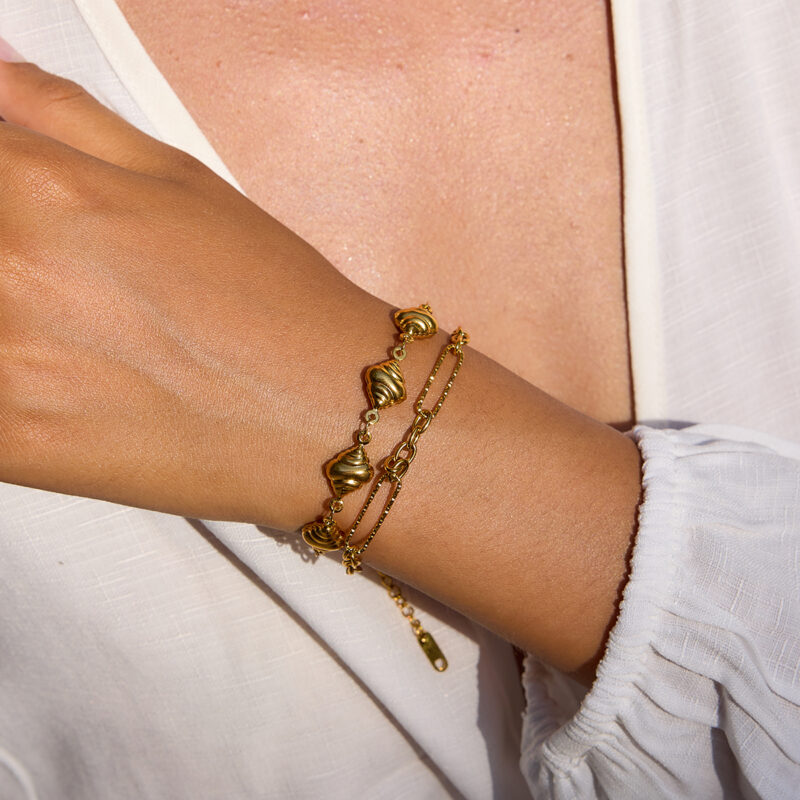 Romantic Gold Bread Chain Bracelet - Image 2