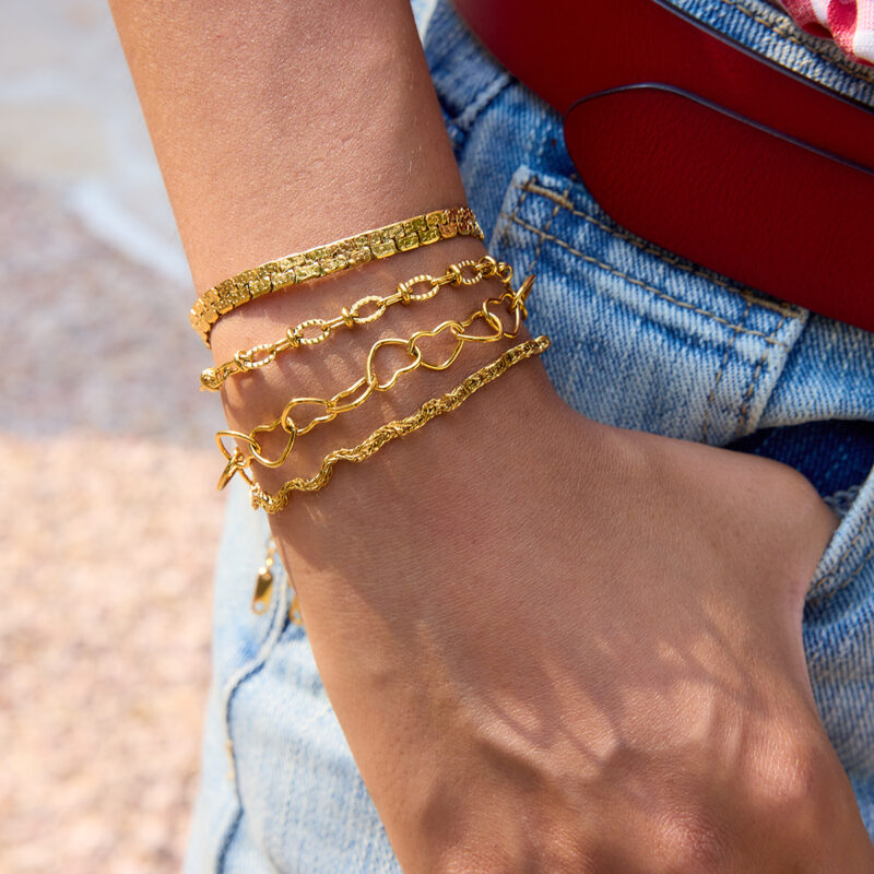 Classic Gold Tone Vintage Matte Flat Chain Bracelet - Image 2
