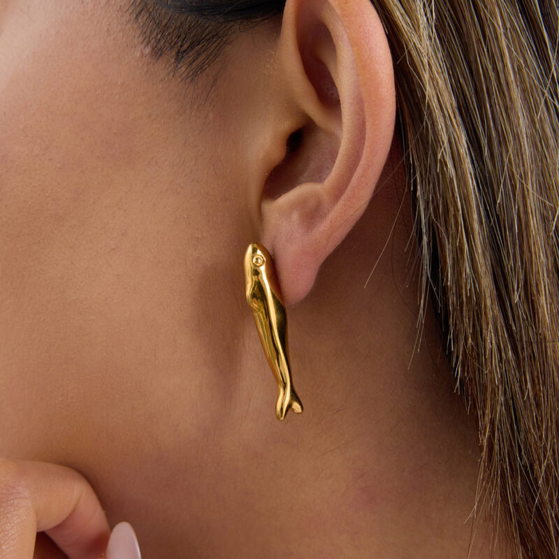 Minimalist Gold Tone Hammered Large Fish Earrings - Image 3