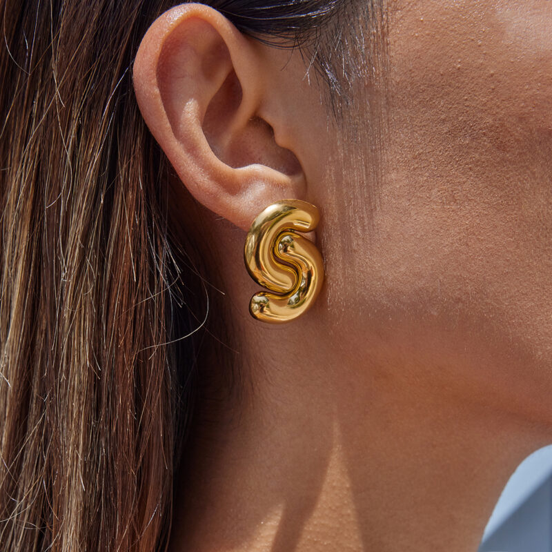 Minimalist Gold Polished Double C Earrings Pair - Image 2