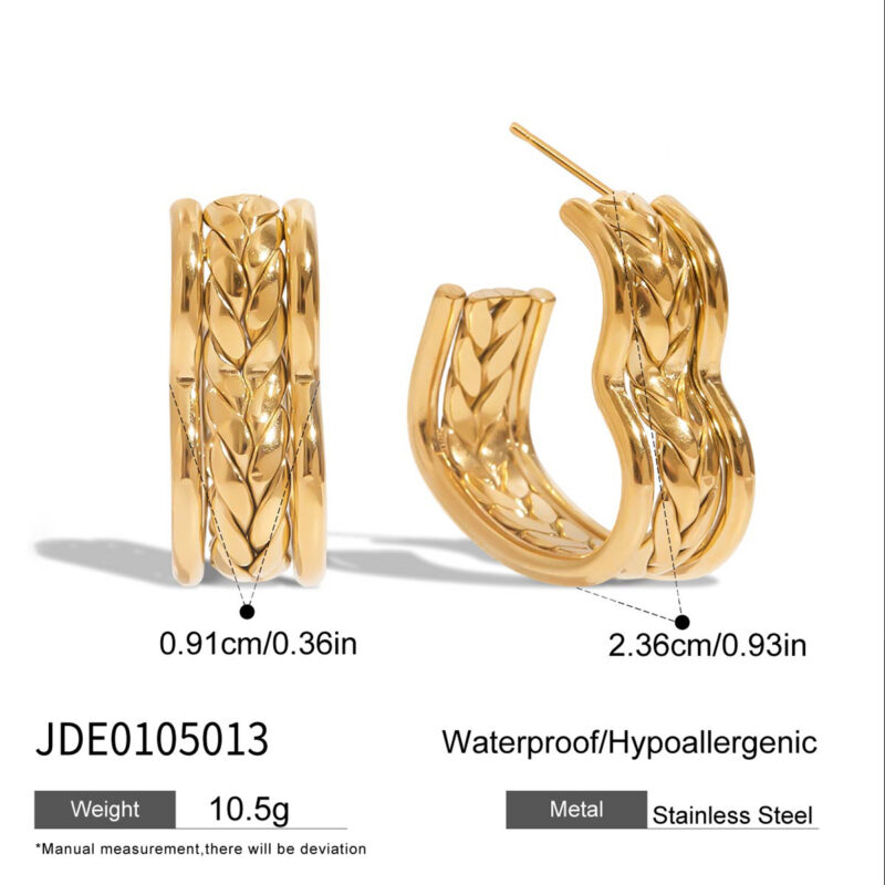 Classic Gold Heart Wrapped Triple C Hoop Earrings - Image 5