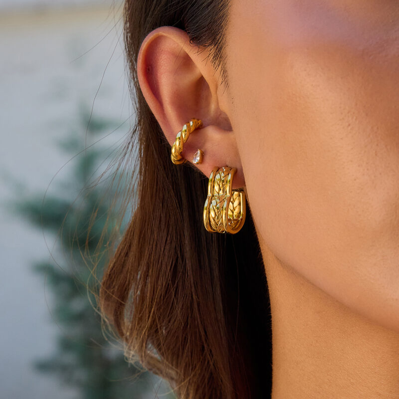 Classic Gold Heart Wrapped Triple C Hoop Earrings - Image 2