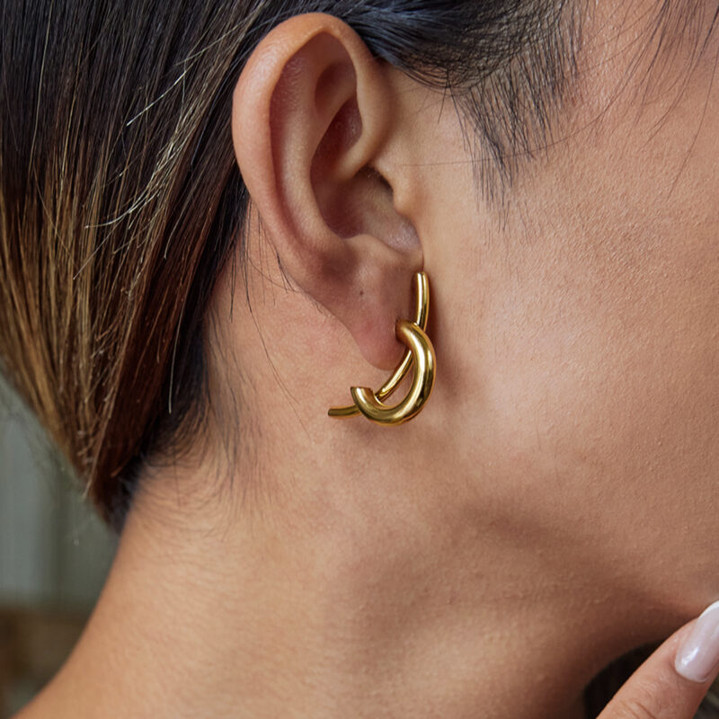 Minimalist Gold Simple Line Earrings Pair - Image 3