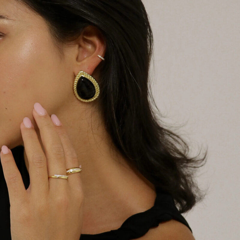 Twisted Teardrop Black Onyx Earrings 18K Gold - Image 3
