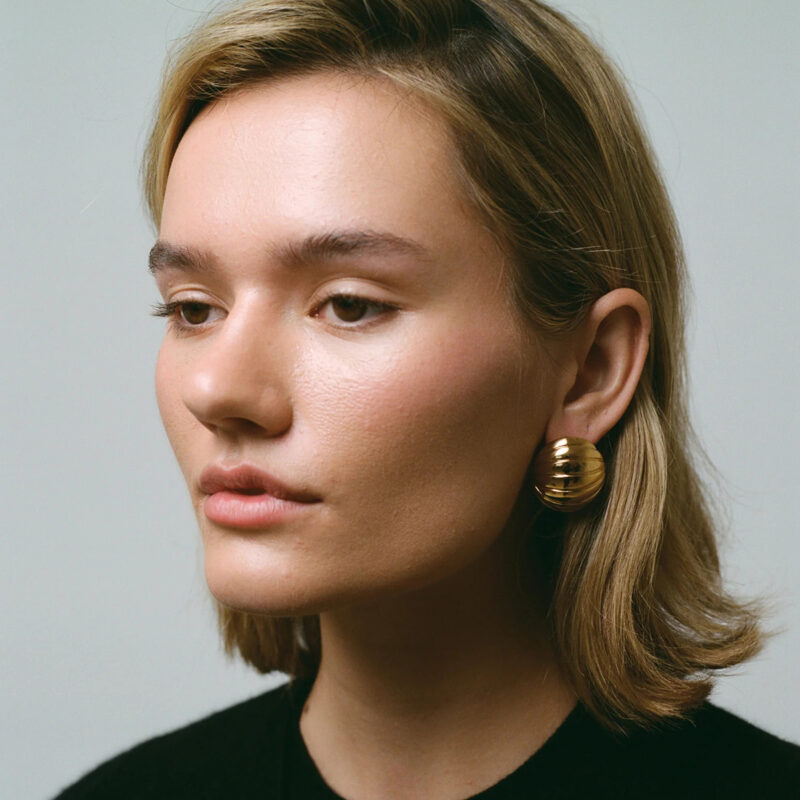 Chunky Oval Ribbed Hoop Earrings 18K Gold Steel - Image 2